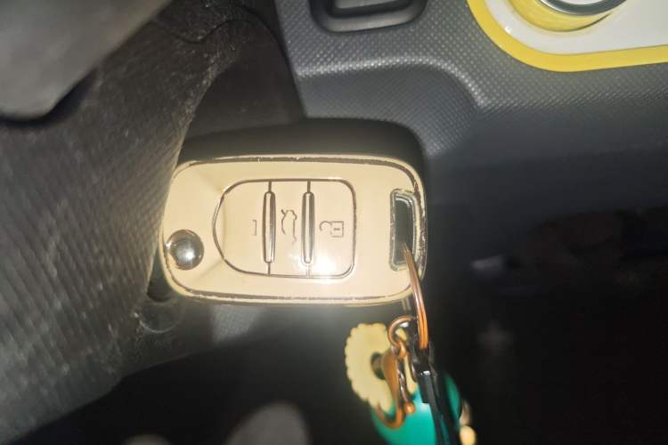 Used Wuling Hongguang MINIEV 2021 Macaron Fashion Edition Lithium-Ion Battery