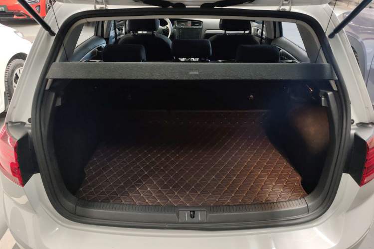 Used Volkswagen Golf 2020 200TSI DSG Comfortable and Ambitious Edition