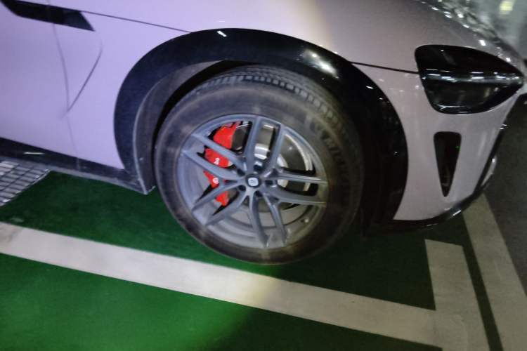 Used Xiaomi Auto YU7 2025 Ultra-Long Range Rear-Wheel Drive Version
