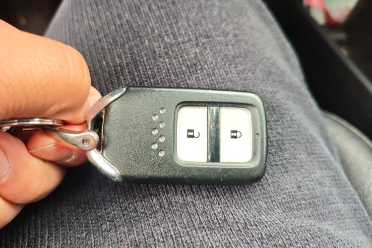 Used Honda Vezel 2015 1.8L CVT 2WD Luxury Model