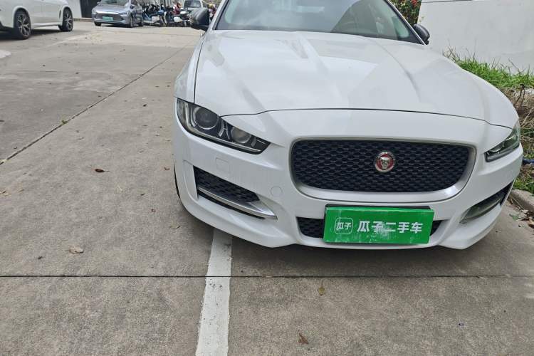 Used Jaguar XE 2015 2.0T 200 PS R-Sport
