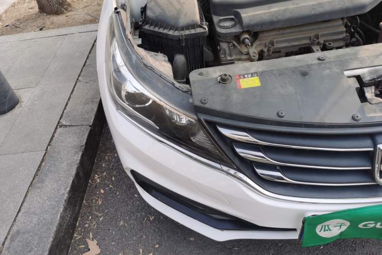 Used Baojun 310 2017 1.5L Automatic Luxury Model Right Front Headlight