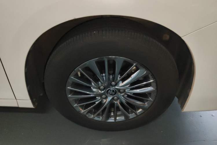 Used Toyota Vellfire 2020 Dual-Engine 2.5L HV Luxury Edition
