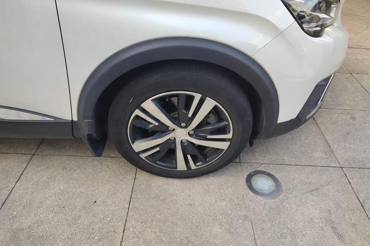 Used Peugeot 5008 2017 380THP 7-Seater Boundary-Free Edition
