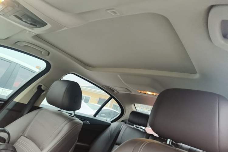 Used BMW 5 Series 2014 525Li Luxury Design Package
