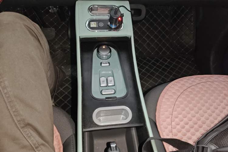 Used CHANGAN NEVO Lumin 2023 205km Xiangqin Version Gear Lever