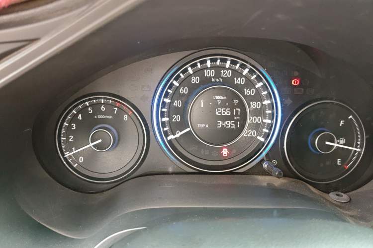 Used Honda Crider 2013 1.8L manual Comfort version Odometer Close Up