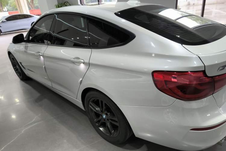 Used BMW 3 Series GT 2019 320i Sport Edition
