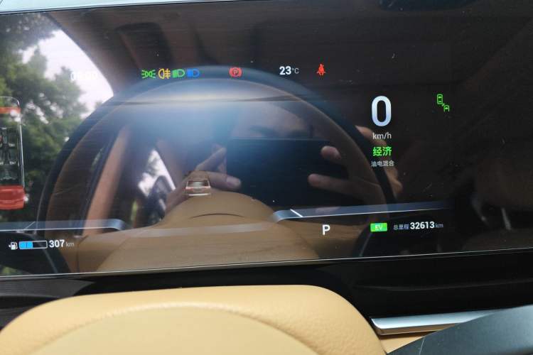 Used VOYAH Dream 2024 PHEV Ultra-Long Range Flagship Edition Instrument Cluster