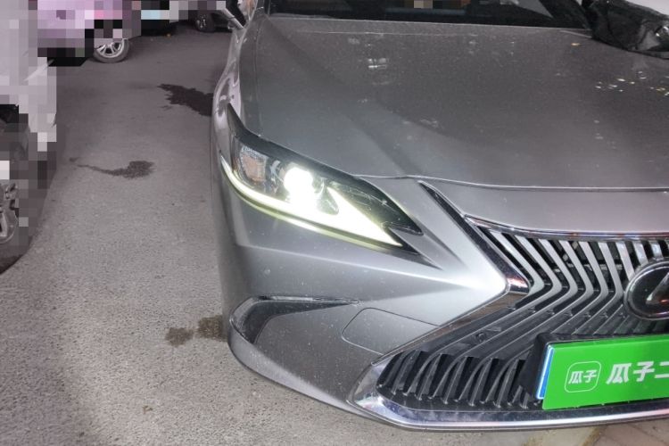 Used Lexus ES 2020 260 Excellence Edition Right Front Headlight
