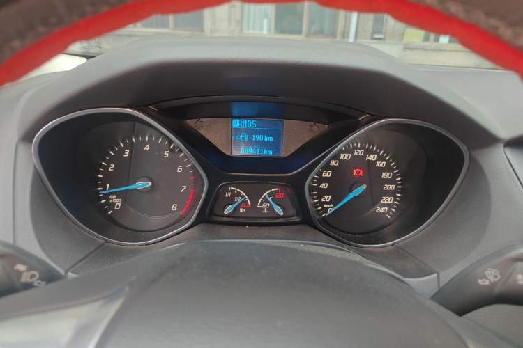 Used Ford Focus 2012 Sedan 1.6L Automatic Fashion Edition
