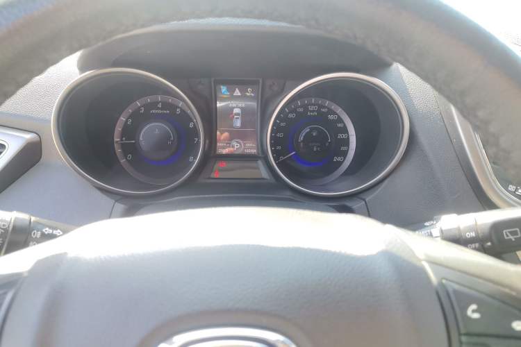 Used Changan CS75 2014 1.8T Automatic Elite Model China IV Standard