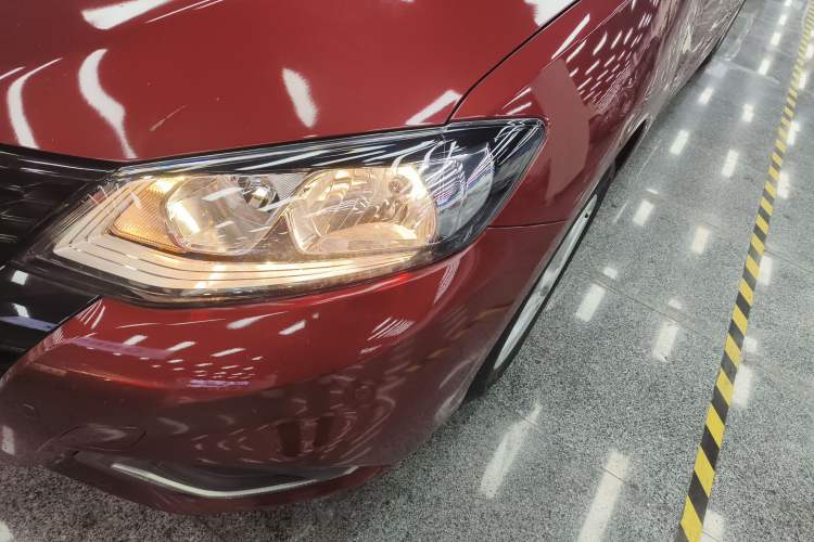 Used Nissan Tiida 2021 1.6L CVT Cool Edition
