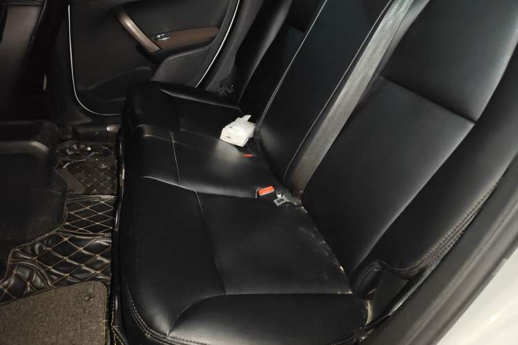 Used Peugeot 2008 2015 1.6L Automatic Playcool Edition
