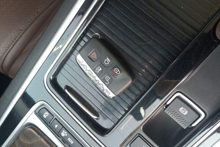 Used Jaguar XFL 2017 XFL 2.0T 240PS Luxury Edition
