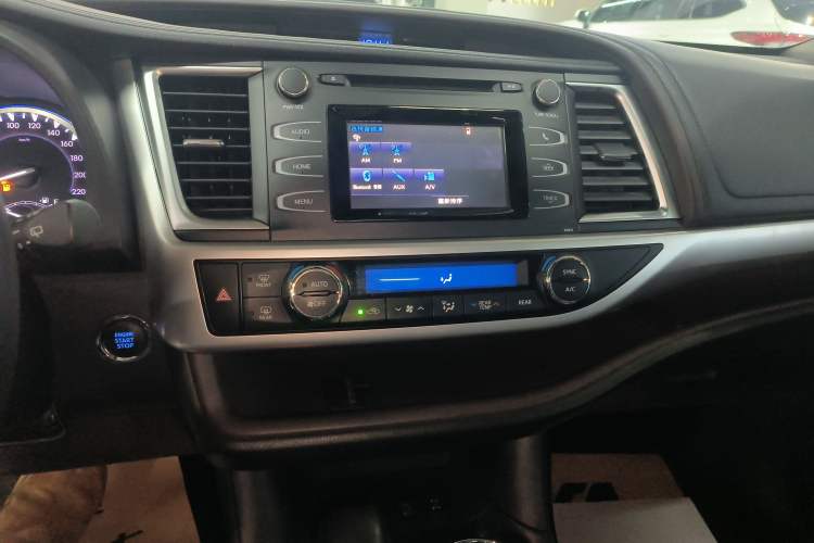 Used Toyota Highlander 2018 2.0T Four-Wheel Drive Luxury Edition 7 Seats China V Emission Standard
