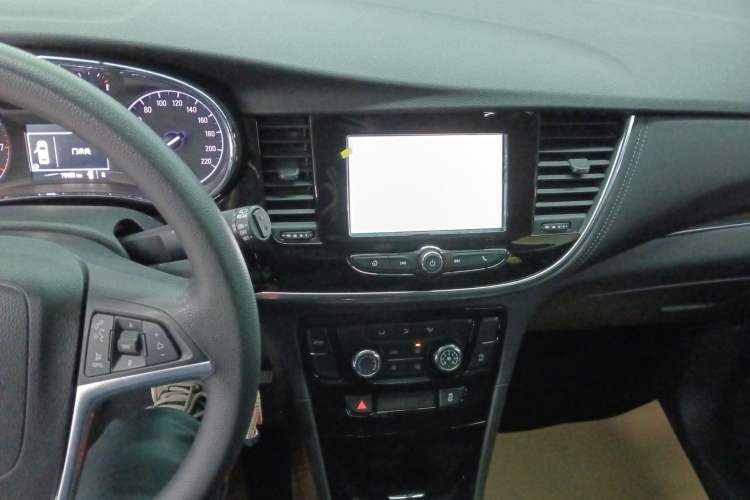 Used Buick Encore 2018 18T Automatic Two-Wheel Drive Urban Leading Model
