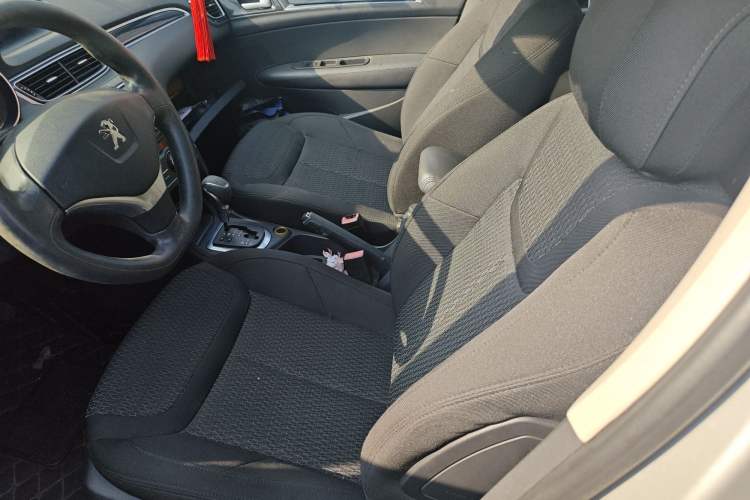 Used Peugeot 308 2012 1.6L Automatic Fashion Edition