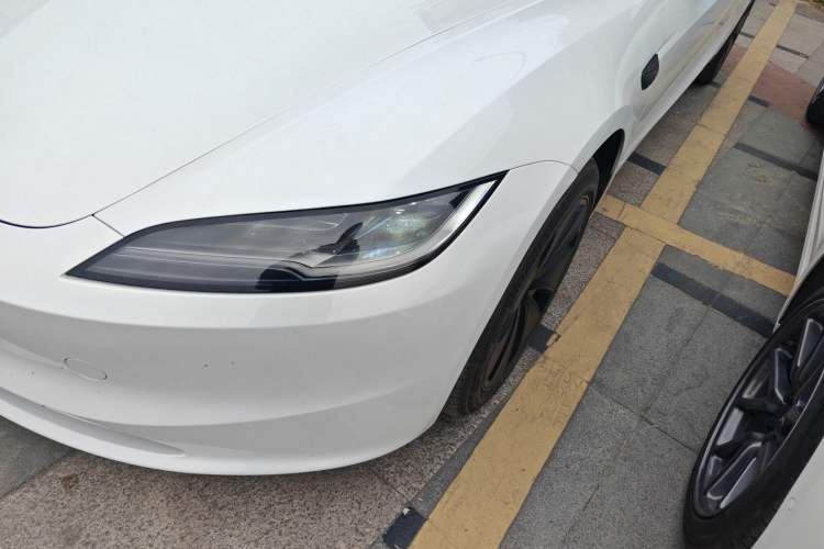 Used Tesla Model 3 2025 Rear-Wheel-Drive Version