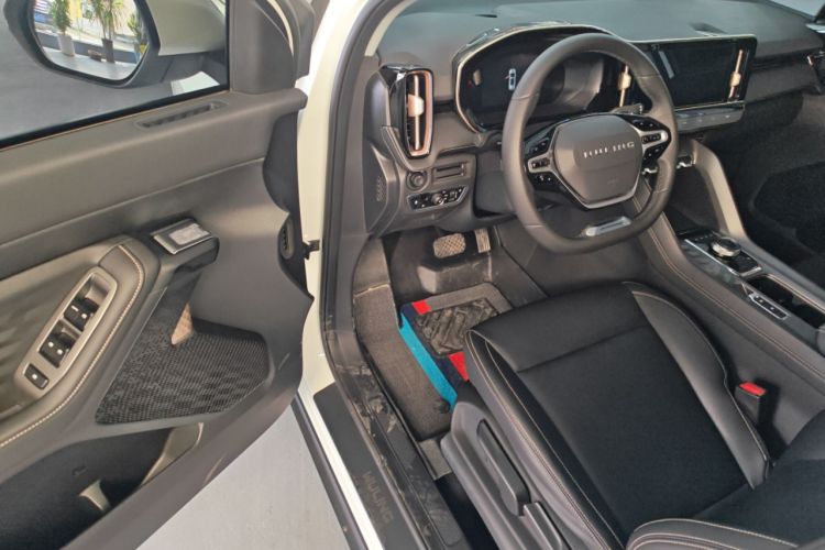 Used Wuling Xingyun 2023 2.0L DHT Standard Edition Driver Seat