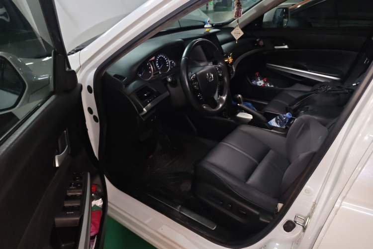 Used Honda Crosstour 2014 2.4L Luxury Edition Driver Seat