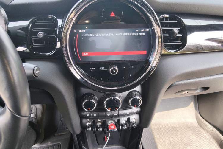 Used MINI 2022 2.0T COOPER S CABRIO Artist Audio And AC Panel