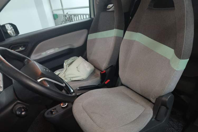 Used Wuling Hongguang MINIEV 2022 Macaron Premium Model – Lithium Iron Phosphate