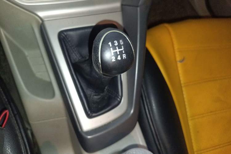 Used Ford Focus 2012 Sedan 1.6L Manual Comfort Model
