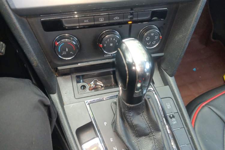 Used Volkswagen Lamando 2017 230TSI DSG Fashion Edition