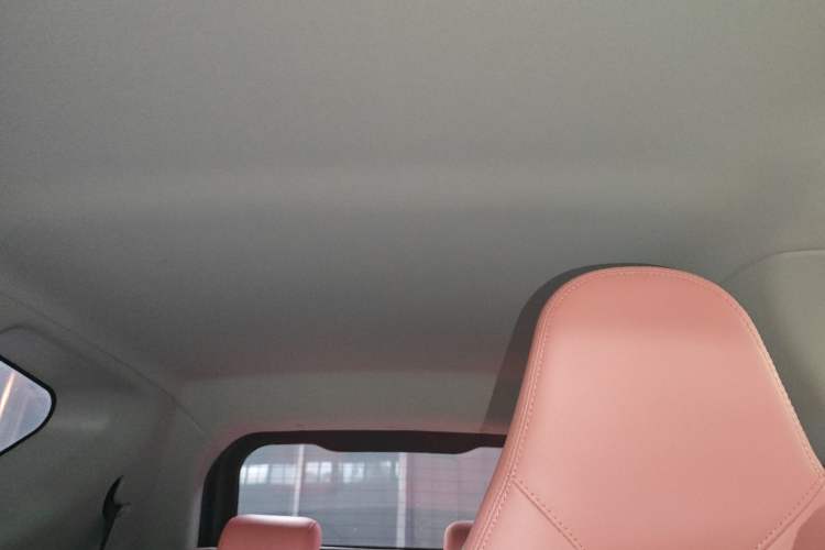 Used Chery Little Ant 2022 300 000 Yuan "Ant Fan" Edition "Extra Sweet" Version Lithium Iron Phosphate 29.2 kWh 30 kW 301 km
