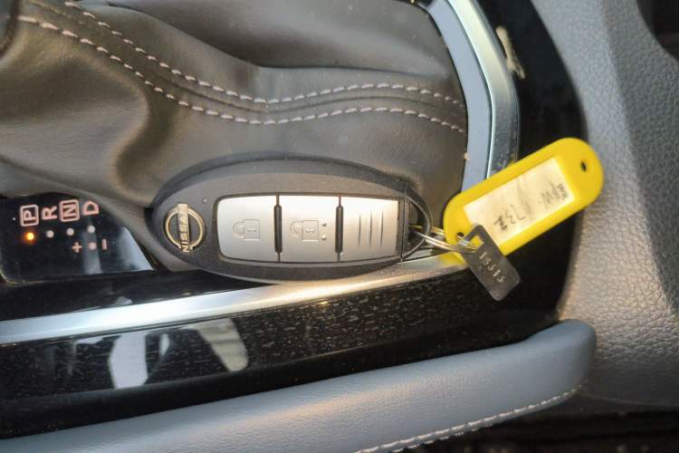 Used Nissan Qashqai 2025 Honor 2.0L CVT XV+ Leading Edition
