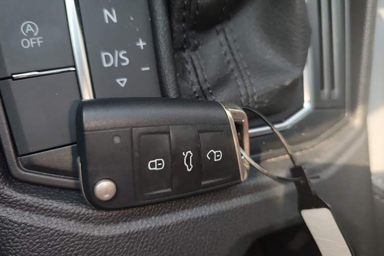 Used Volkswagen Lavida 2023 1.5L Automatic 5 Million Edition