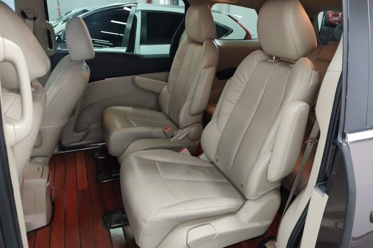 Used Buick GL8 2017 25S Prestige Version China V Standard Left Rear Seat