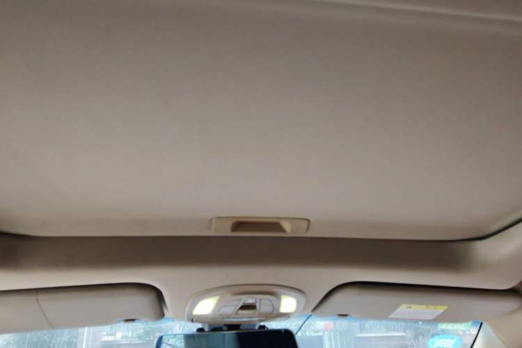 Used Baojun 730 2017 1.8L iAMT Prestige Version 7 Seats