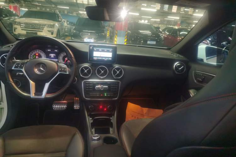 Used Mercedes-Benz A-Class 2015 A 200 Sport Edition Audio And AC Panel
