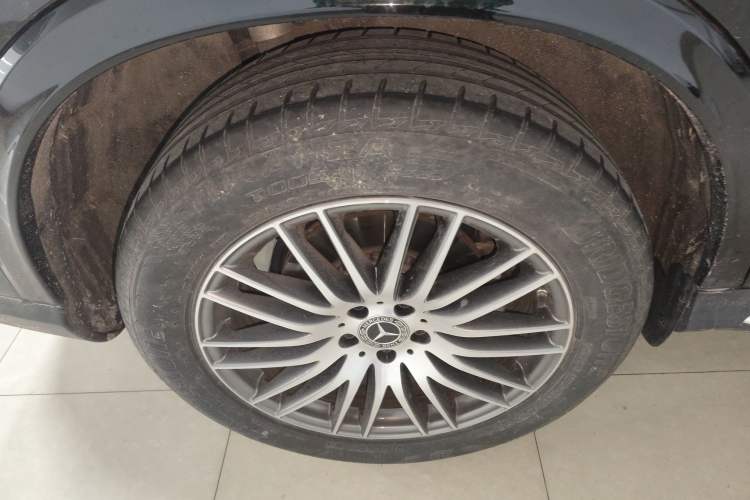 Used Mercedes-Benz GLC 2024 Refreshed GLC 300 L 4MATIC Dynamic Version 5 Seats
