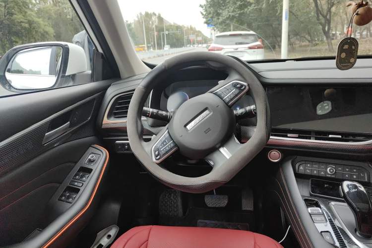 Used Haval F7 2021 2.0T Two-Wheel Drive i-Van
