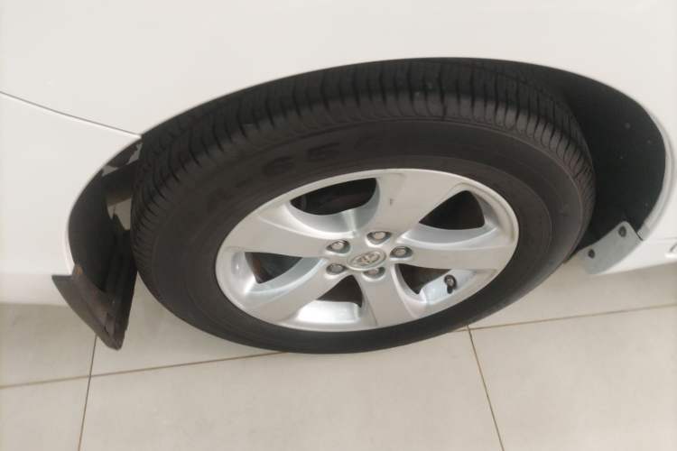 Used Toyota Sienna 2015 3.5L Two-Wheel Drive L
