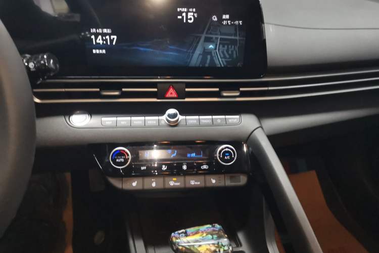 Used Hyundai Elantra 2023 1.5L CVT LUX Prestige Edition
