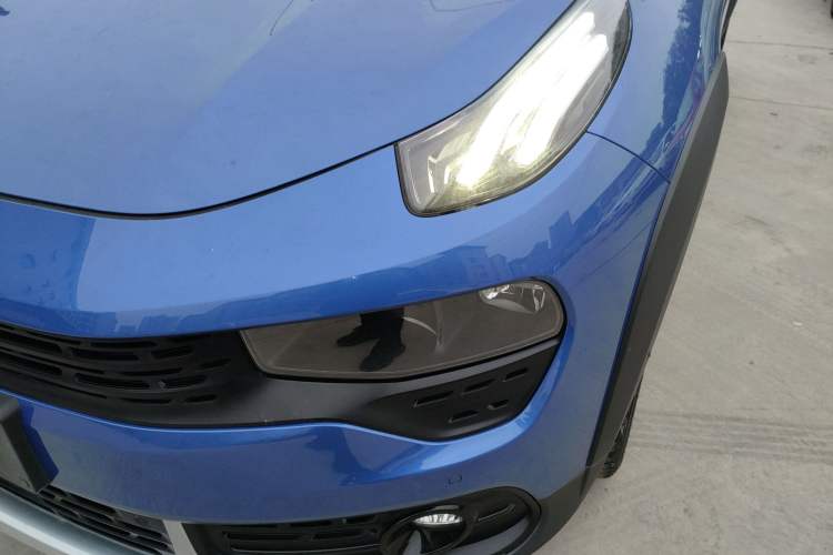 Used Lynk & Co 02 2018 1.5T DCT Two-Wheel Drive Pro Version China V Emission Standard