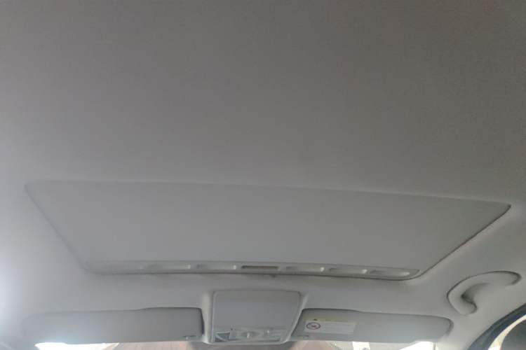 Used Volkswagen Gran Lavida 2015 230TSI DSG Comfort Edition
