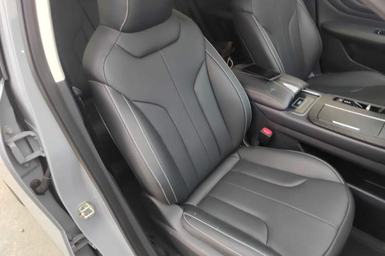 Used Venucia V DD-i 2023 110 km iE Version