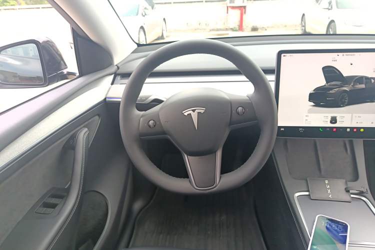 Used Tesla Model Y 2023 Rear-Wheel-Drive Version Steering Wheel