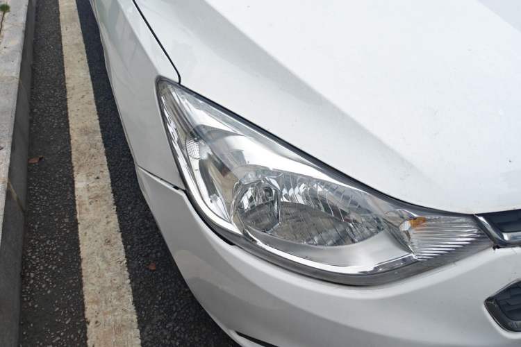 Used Chevrolet Sail 2015 Sail 3 1.5L Manual with Ideal Sunroof Edition
