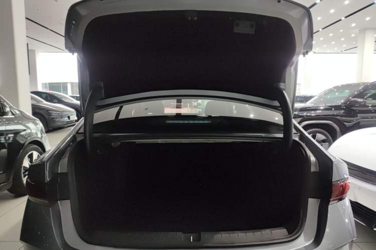 Used BYD Qin PLUS 2025 EV Smart Drive Edition 510KM Leading Model Trunk