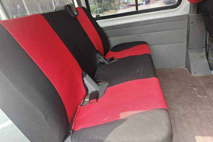 Used JMC Transit 2017 2.8T Commercial Version Short Wheelbase Mid-Roof 6/7/8-Seater JX493 Left Rear Seat