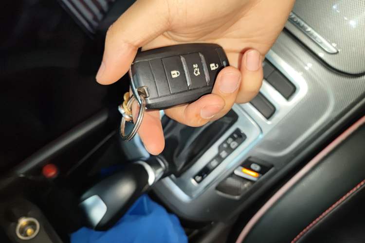 Used CHANGAN CS55 2019 1.5T Automatic Colorful Edition China VI Standard Vehicle Key