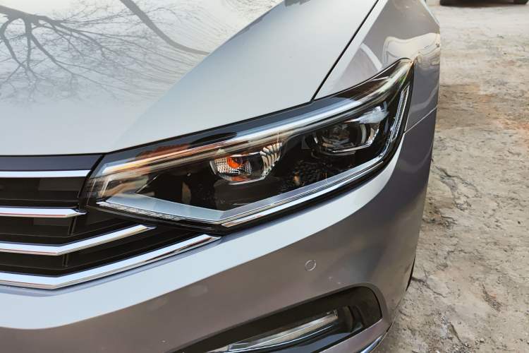 Used Volkswagen Magotan 2020 330TSI DSG Leading Model Left Front Headlight