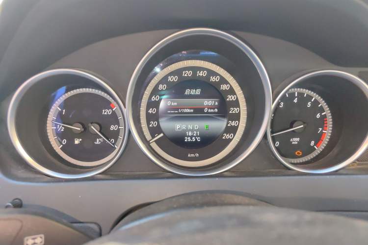 Used Mercedes-Benz C-Class 2013 C 180 Classic Grand Edition Instrument Cluster