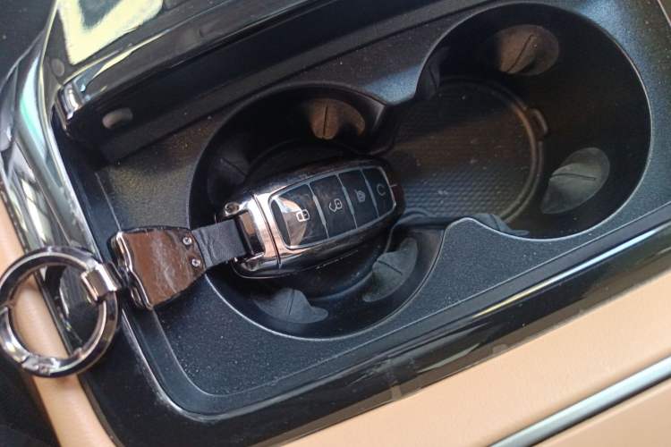 Used Denza D9 2024 DM-i 980 Four-Wheel Drive Prestige Model